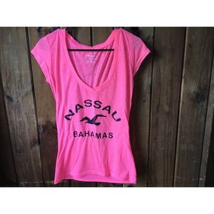 Liquid Energy Nassau Bahamas T Shirt Size XL Pink Short Sleeve V Neck